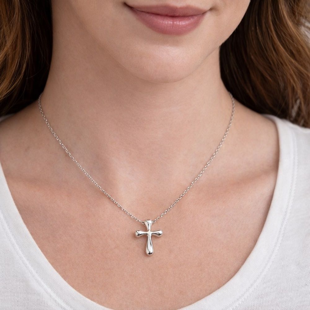 Tiffany & Co. Elsa Peretti Teardrop Cross Pendant Necklace 925 Sterling Silver